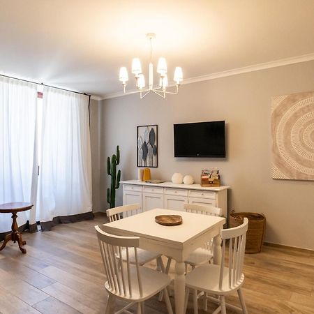 Adara apartment Bari Bagian luar foto