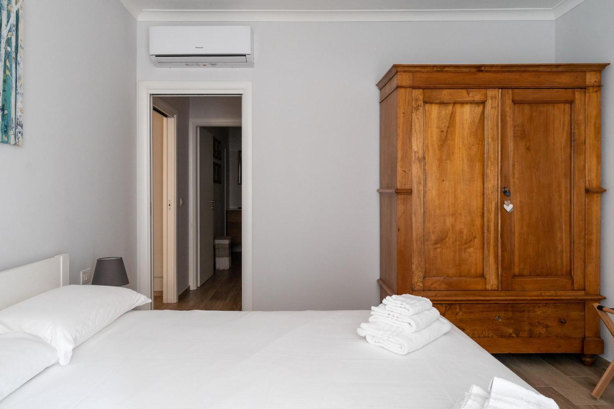 Adara apartment Bari Bagian luar foto
