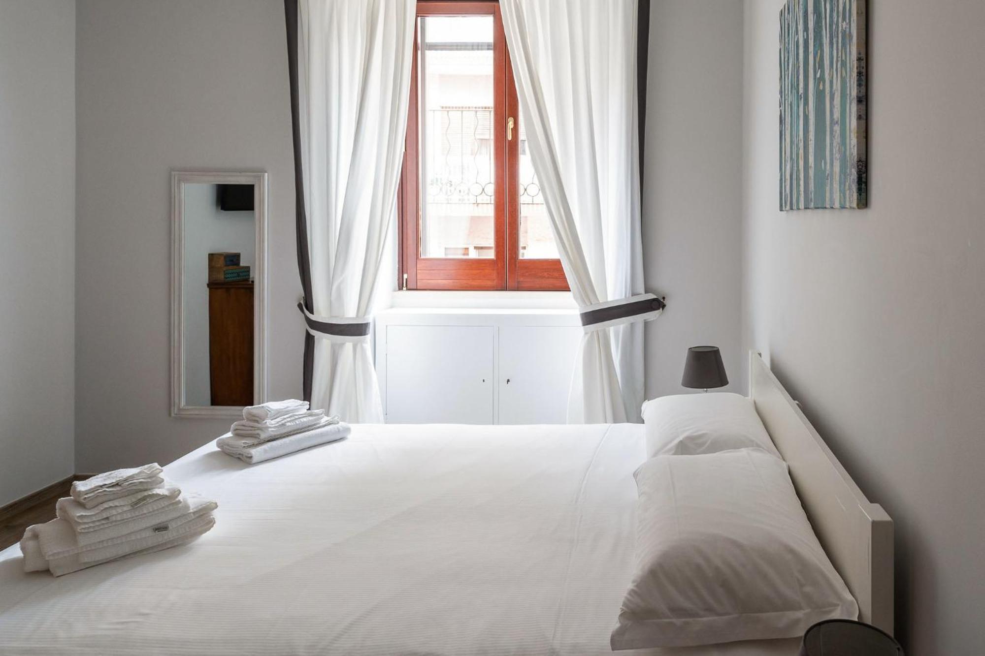 Adara apartment Bari Bagian luar foto