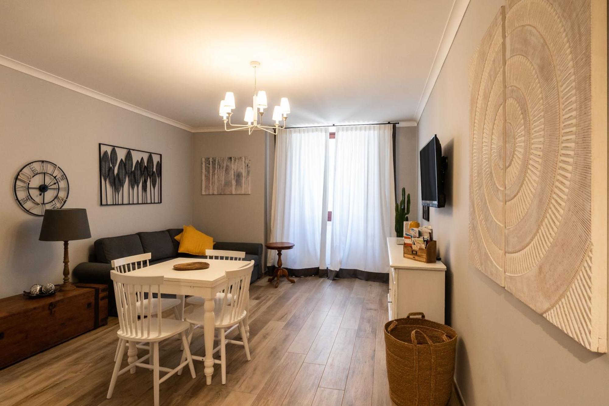 Adara apartment Bari Bagian luar foto